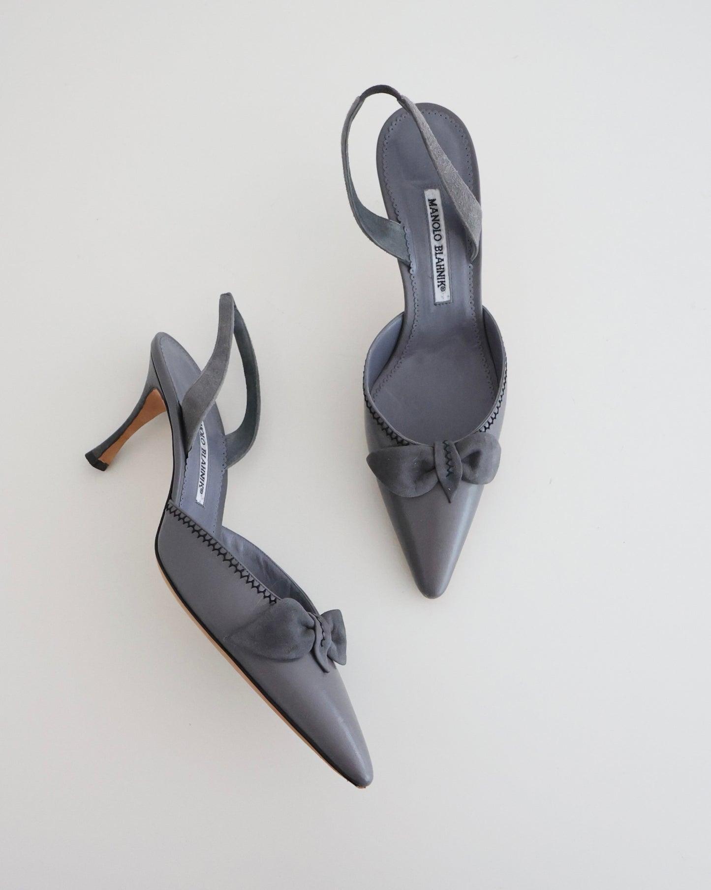 Manolo Blahnik Gray Bow Heels 40