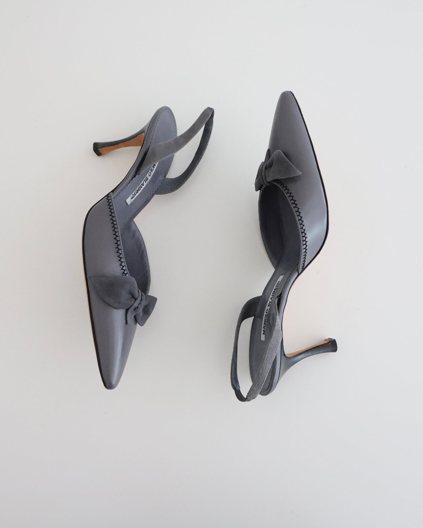 Manolo Blahnik Gray Bow Heels 40