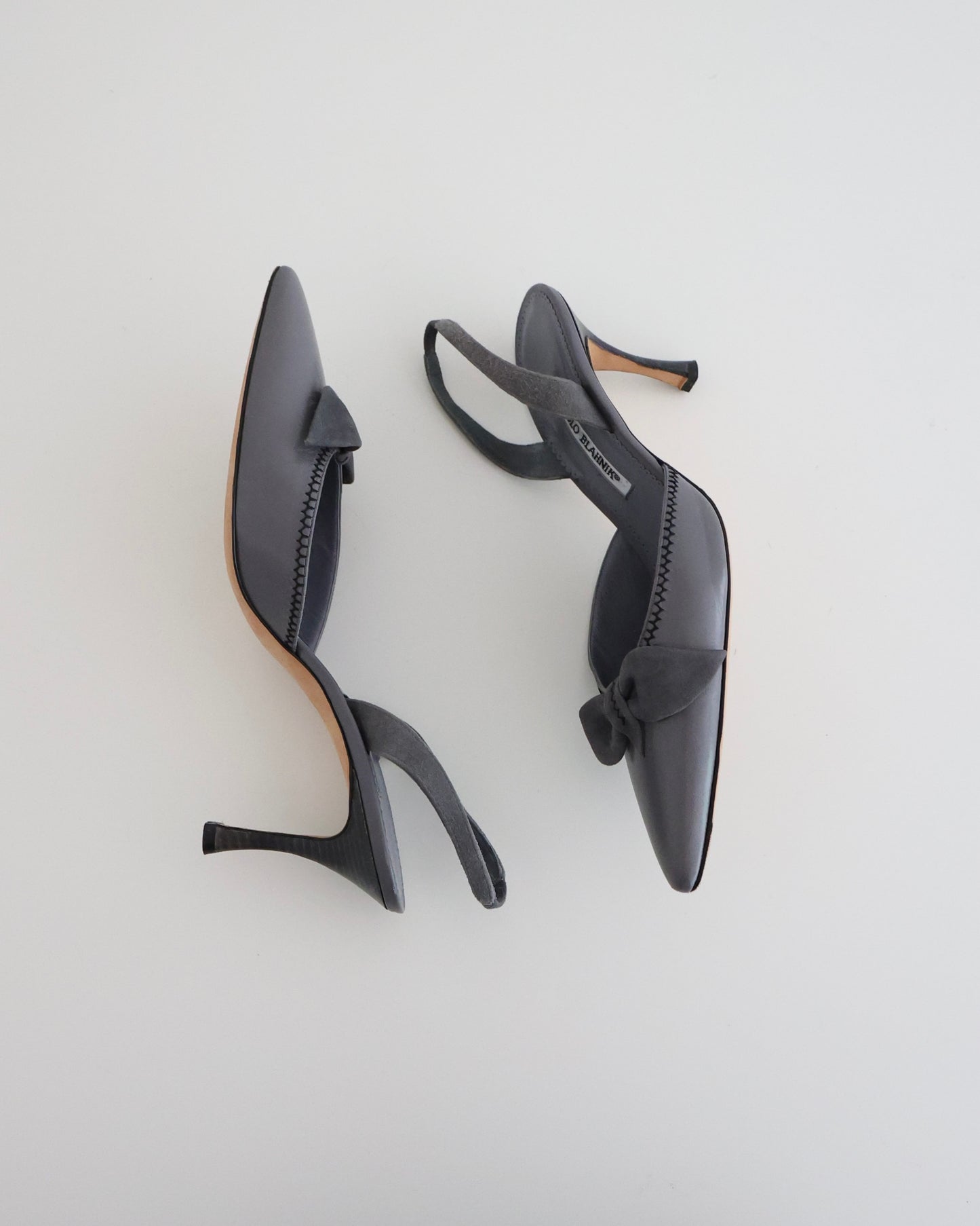 Manolo Blahnik Gray Bow Heels 40