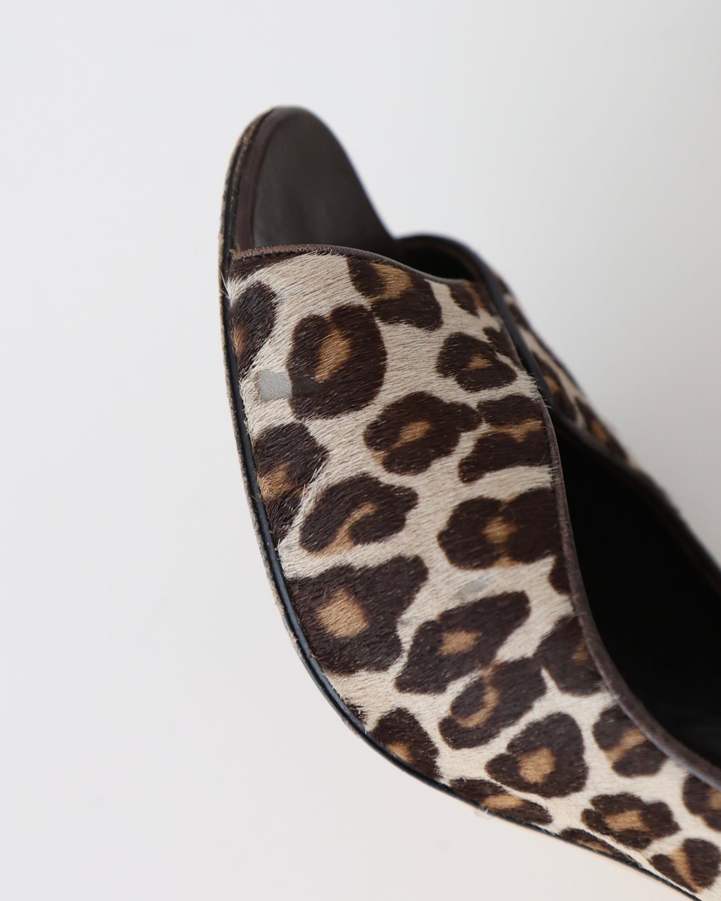 Manolo Blahnik Cheetah Pony Hair Heels 39.5